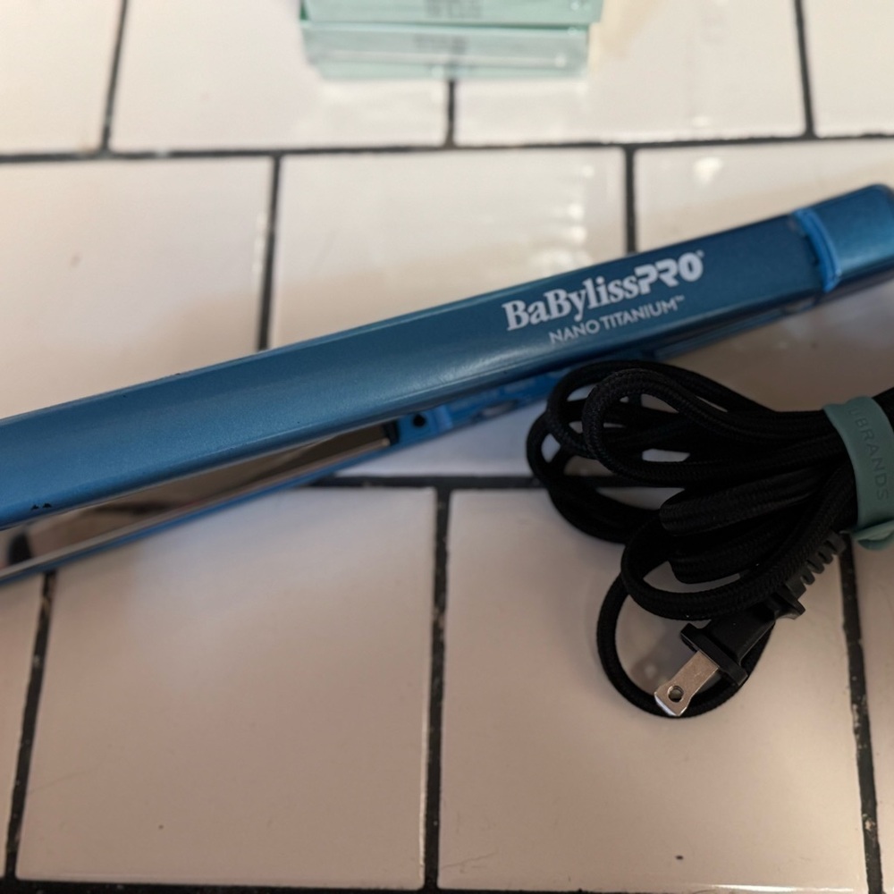 BaBylissPRO Nano Titanium Blue Hair Straightener